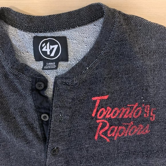 Men's '47 Toronto Raptors NBA '95 1/4 Button Sweater in a Size Large - Picture 3 of 5